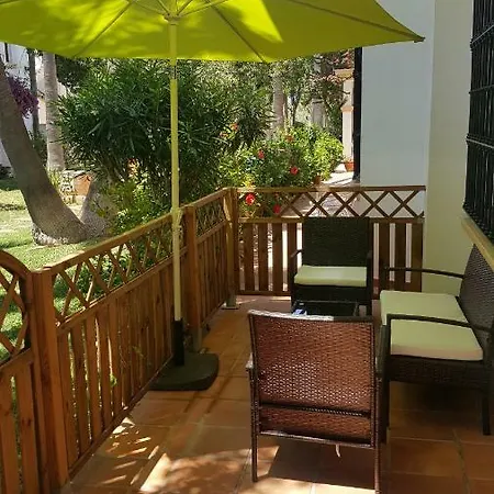 Ricky's Village El Patio *