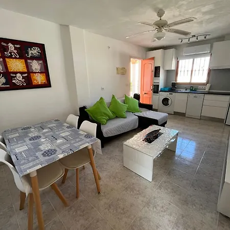 Ricky's Village El Patio Apartamento